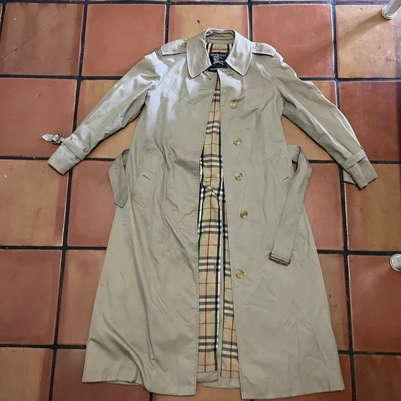 Vintage Burberrys Women's Trench Coat Made in England Nova Check Small - Picture 1 of 9